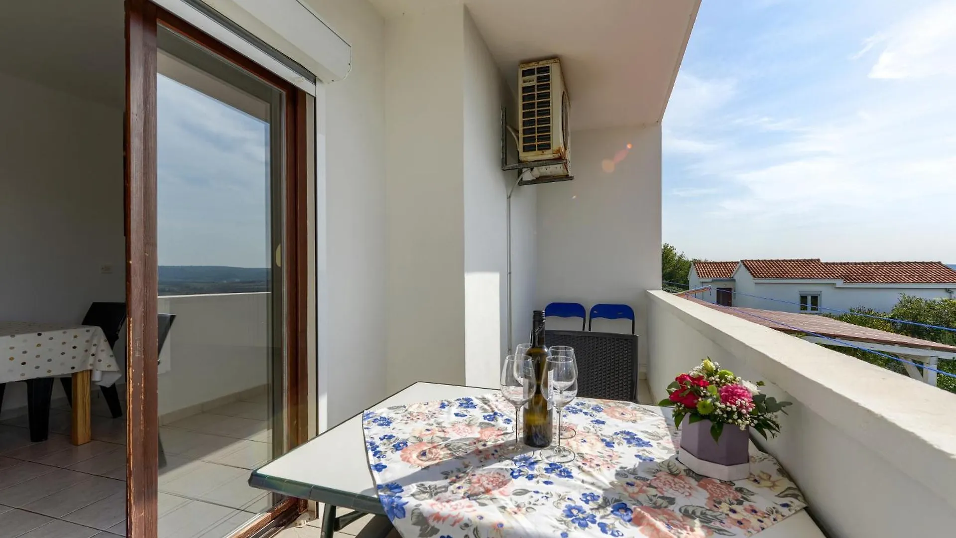 Wohnung Fuer 22 Personen Ražanac